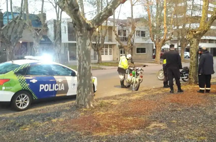 Borracho y sin papeles terminó en el asfalto