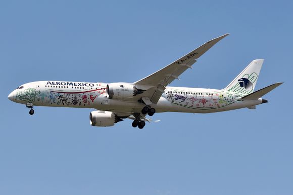 Aeroméxico goes into the European market taking advantage of the relaxation of sanitary measures