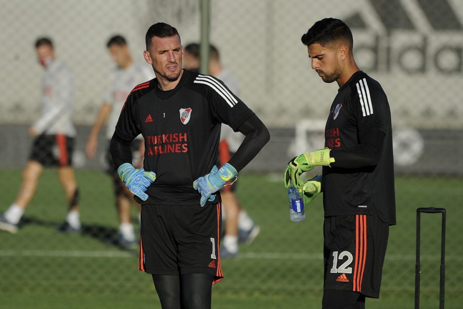 Gallardo aún no eligió el sistema para el domingo
