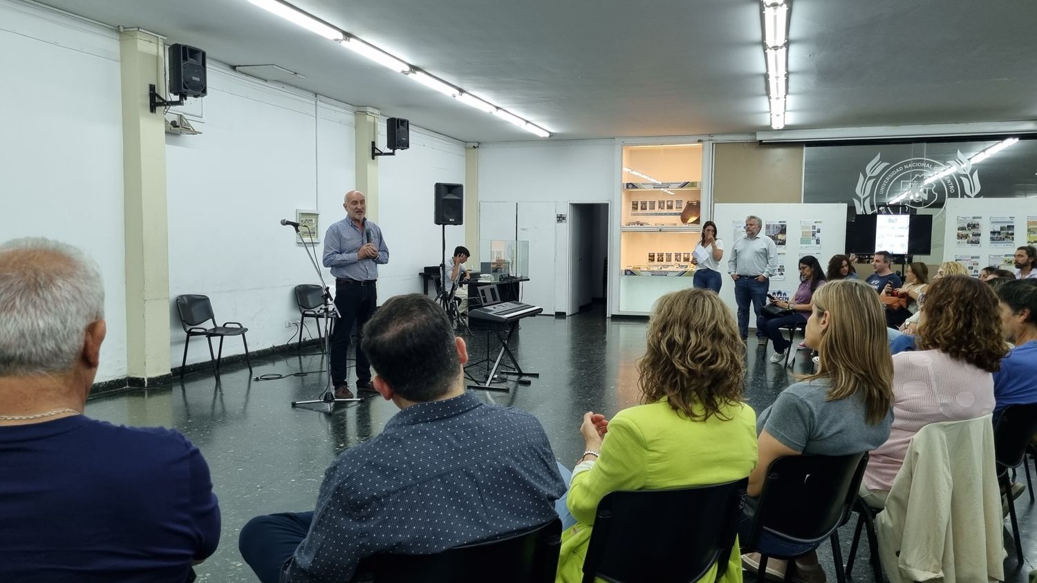 “Es muy gratificante ver a toda la comunidad educativa y al público general presente en esta velada que se extiende en universidades de todo el país”, aseguró Aba.