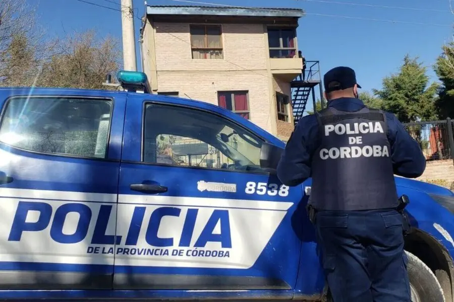 Locura en Córdoba: fue a la casa a cobrar una deuda, lo mató de un tiro y se fugó