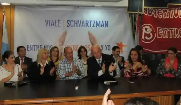 El socialismo presentó su lista