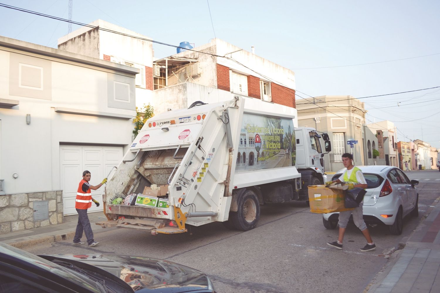 Es obligatoria la recolección de residuos y la prestación de servicios sanitarios