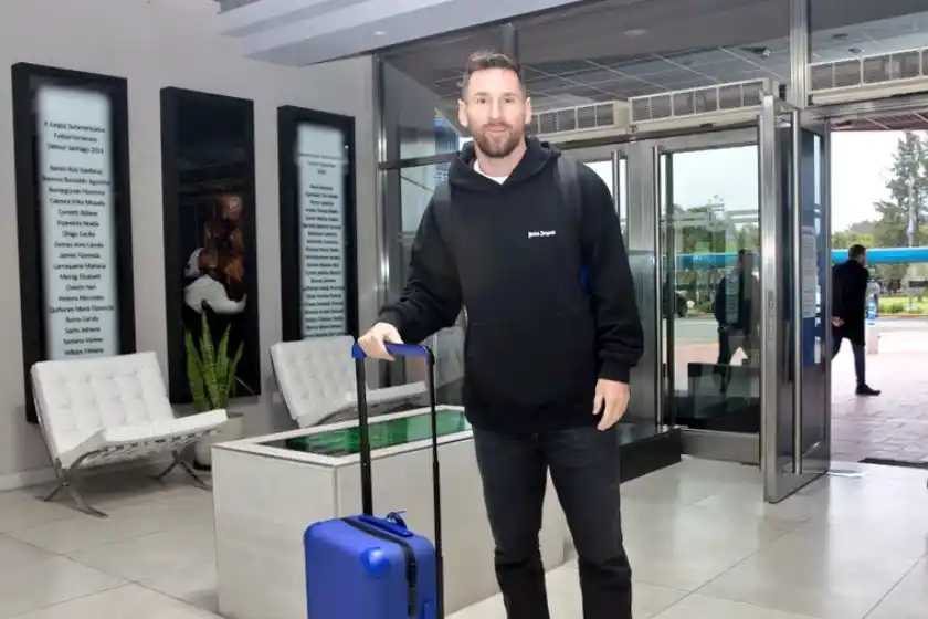 Con Messi recién llegado a la Argentina, la Selección se entrena pensando en Paraguay