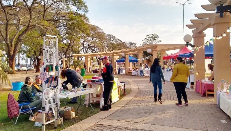 La Feria Paseo del Río tendrá su edición especial navidad en la costanera