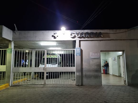 Buscan a motociclista que huyó de la escena tras atropellar a una mujer y su hijo
