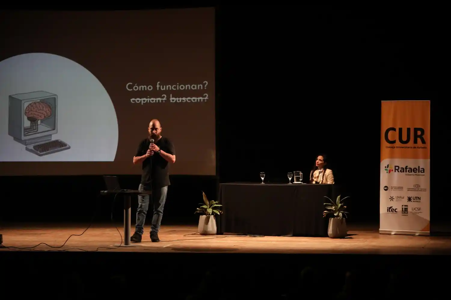 Inicio oficial año académico CUR