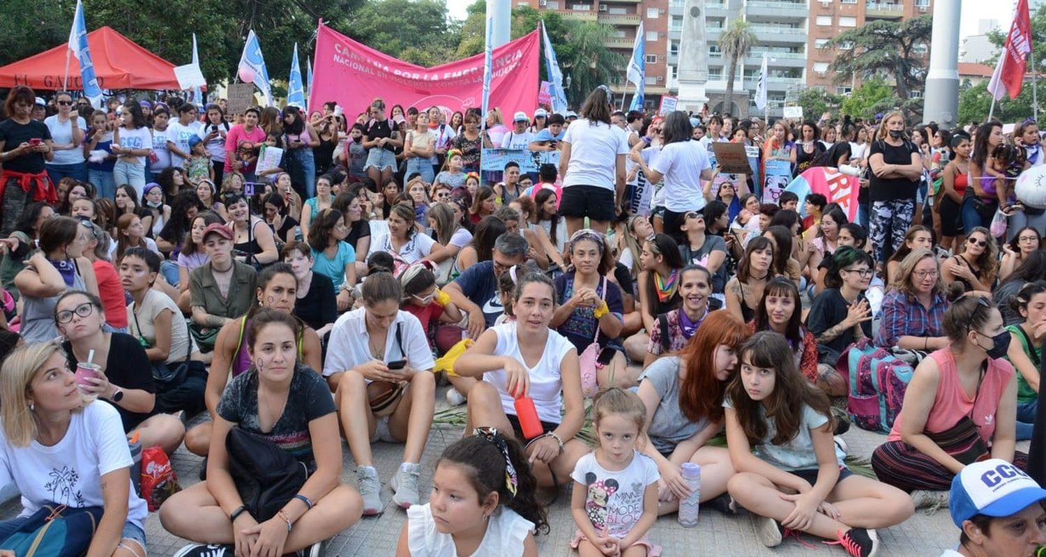 El gobierno de Santa Fe desobliga a las agentes por el Día de la Mujer