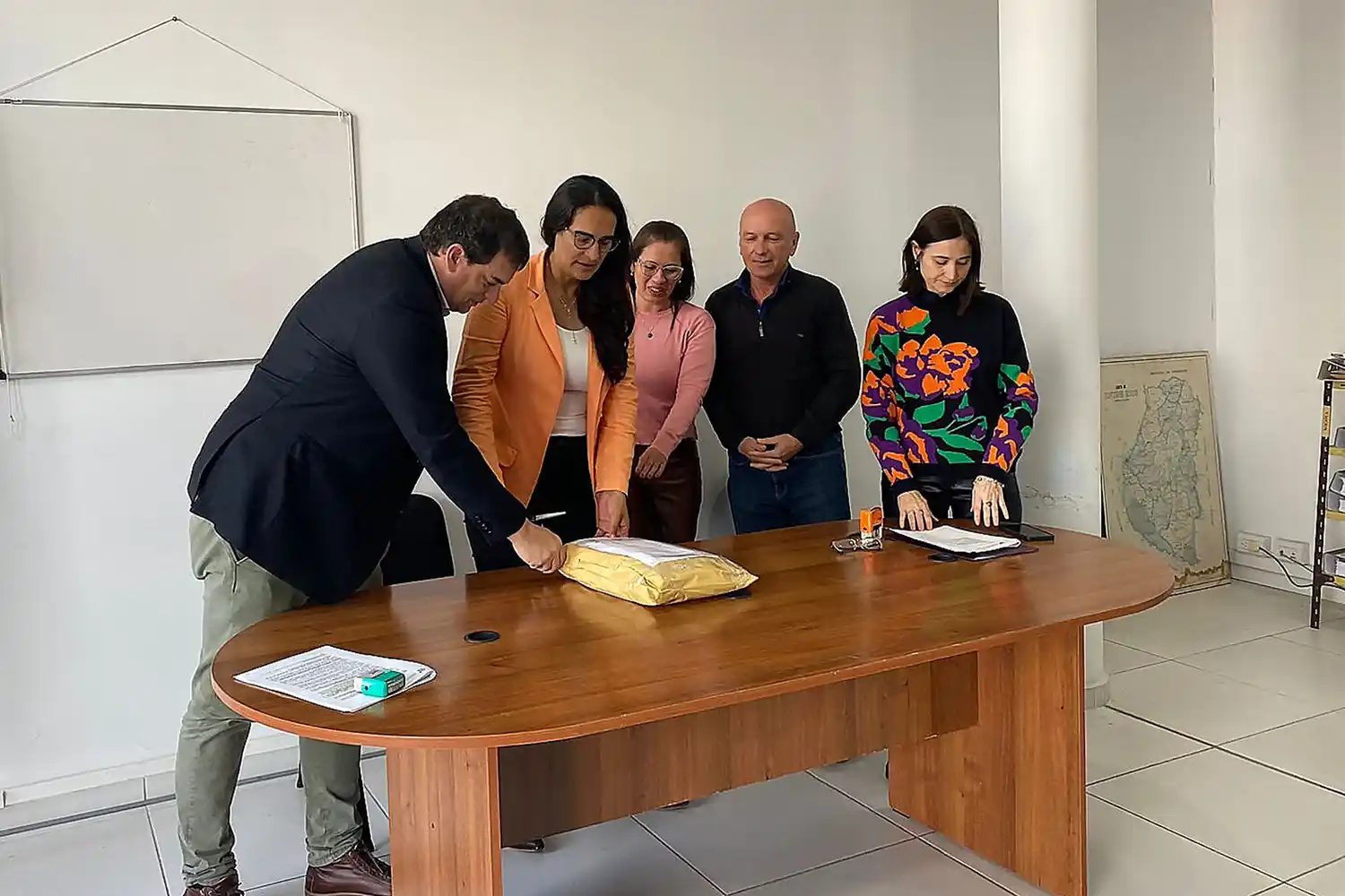 Se conocieron las ofertas para completar del Centro Recreativo y Cultural de Nogoyá