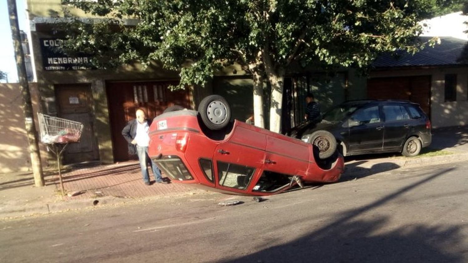 El exintendente Carlos Arroyo chocó y volcó en Mar del Plata