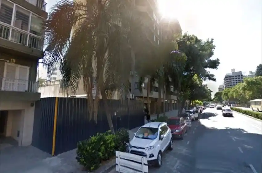 Un operario cayó desde un cuarto piso en una obra en construcción