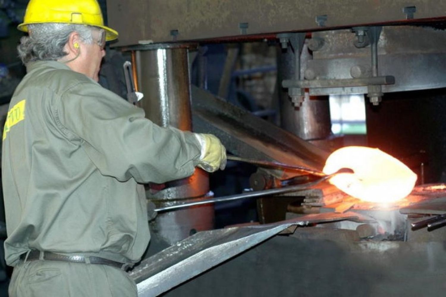 Vendedores e industriales de maquinaria y carne, entre los que más trabajaron durante marzo