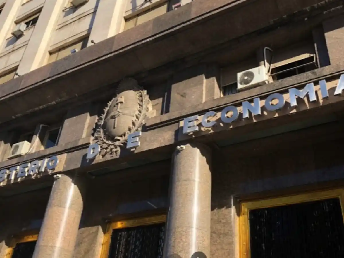 "El resultado fue exitoso", expresó Massa tras el canje de deuda por 2 billones de pesos