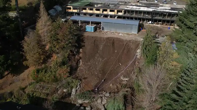 Encontraron bajo el barro los cuerpos de los dos turistas uruguayos