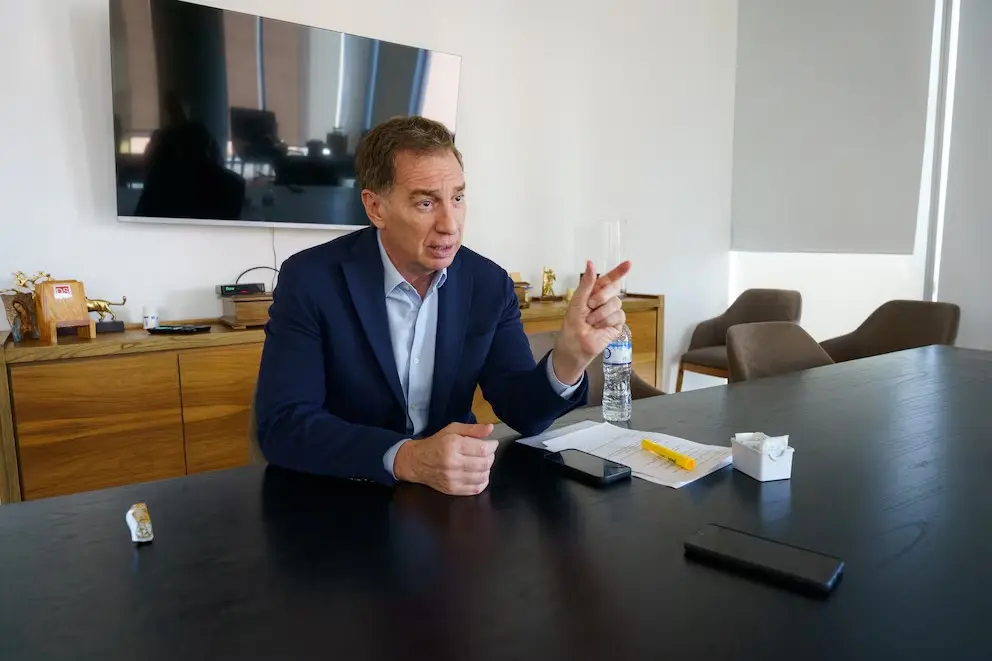 La cara de Santilli aparecerá en los afiches