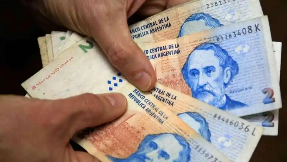Desde hoy dejan de circular los billetes de dos pesos