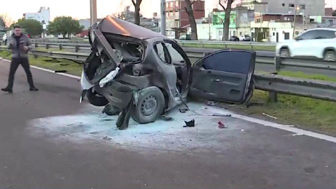 Brutal triple choque en la General Paz deja nueve heridos y un traslado aéreo de emergencia a la altura de La Matanza