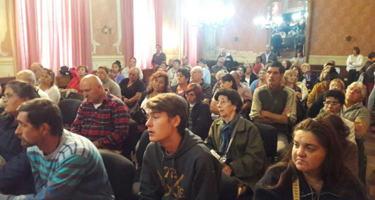 Consultas sobre pensiones durante la entrega de Pases Provinciales por Discapacidad