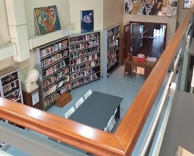 En la Biblioteca Cacuri, se presentará el libro “Como la flor de loto, las mariposas y las flores”