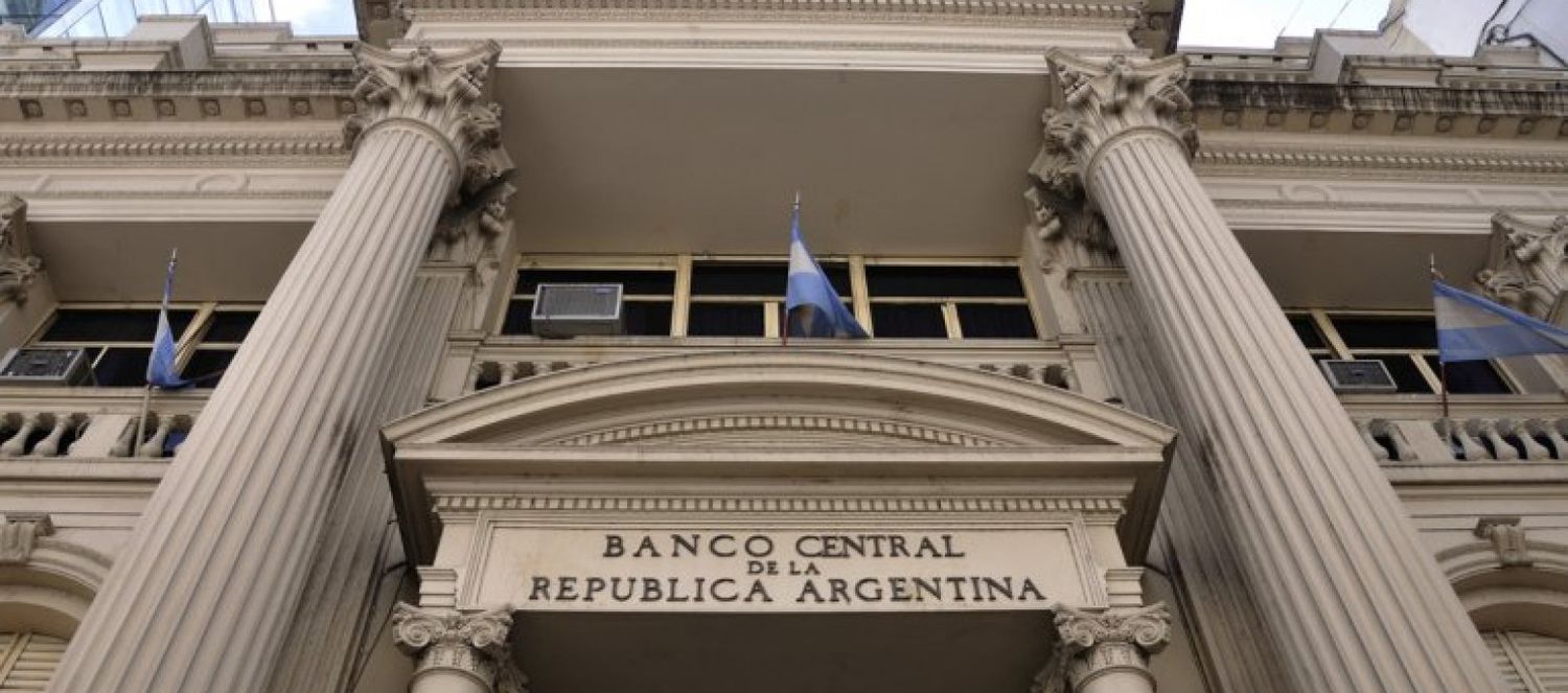 El BCRA “sacrificó”  más de USD 300 millones en la semana