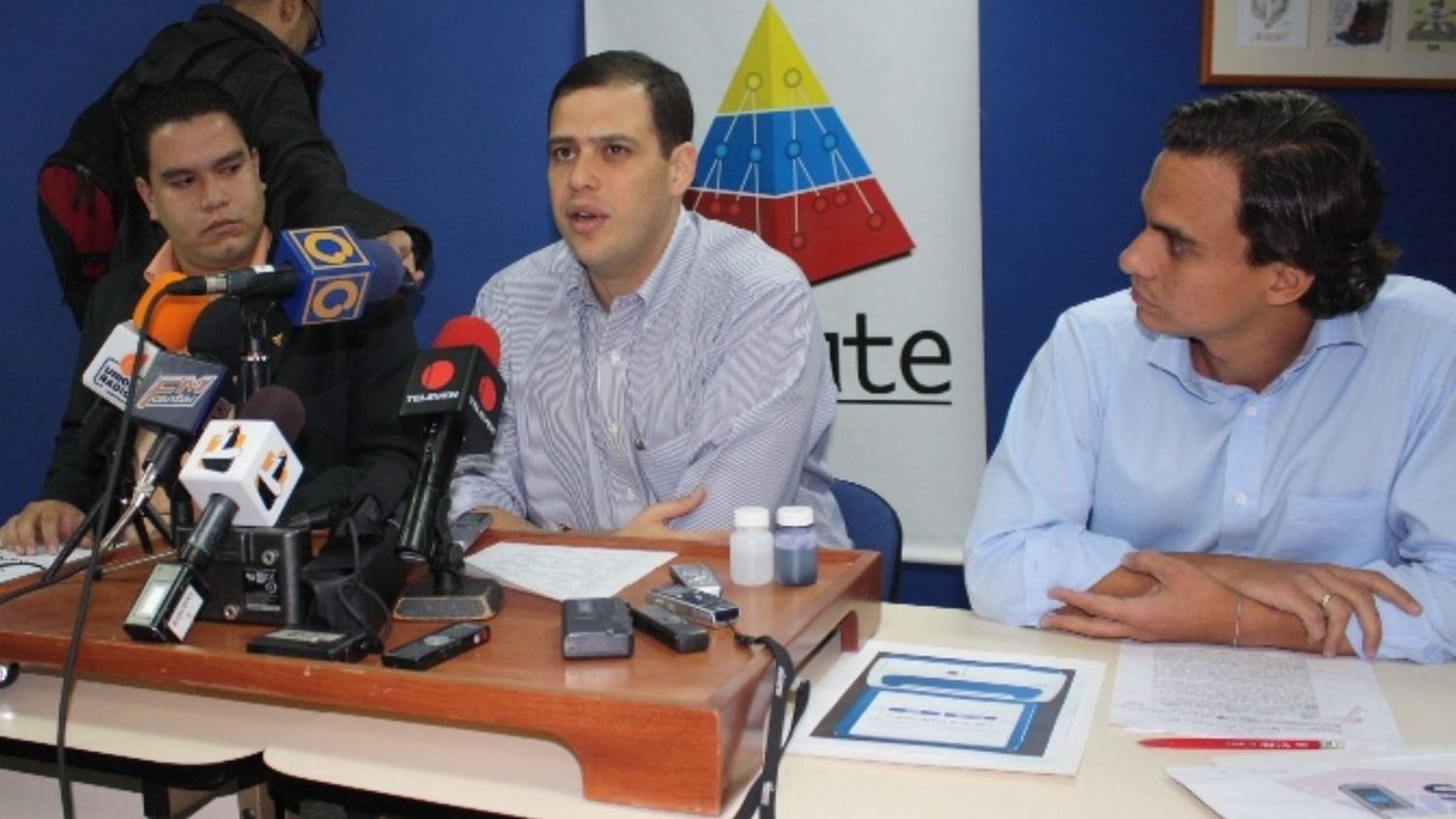 SÚMATE PIDE LIBERACIÓN de su presidente Roberto Abdul: desconocen su lugar de reclusión