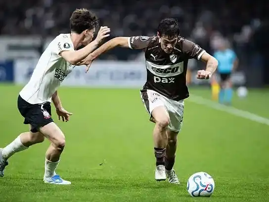 Dos goles de Zapiola le dieron el triunfo a Platense.