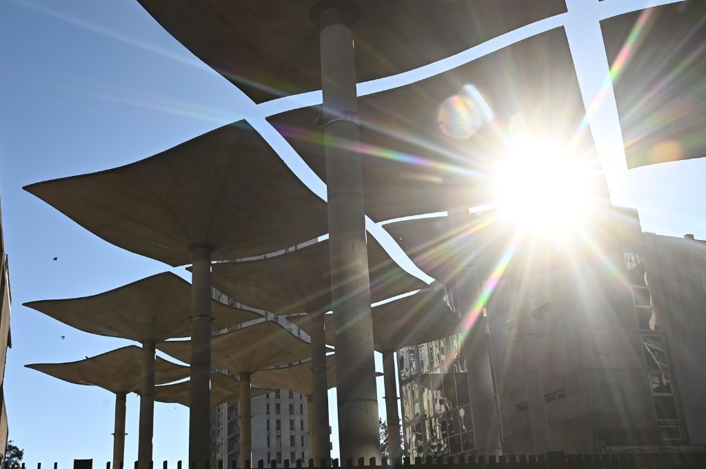 Viernes soleado en la ciudad de Santa Fe
