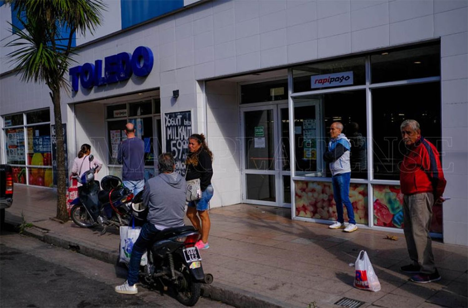 Ucip, Empleados de Comercio y el municipio dispusieron un nuevo horario de atención al público