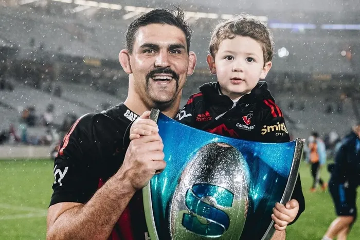 Con Matera como titular, consagración de Crusaders
