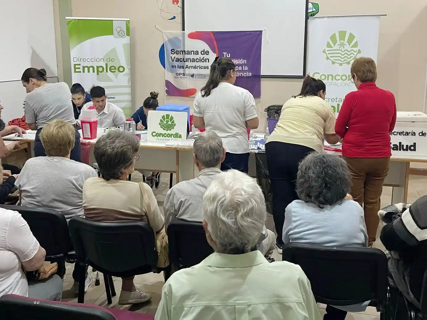 Jornada de vacunación gratuita para personas mayores de 60 años