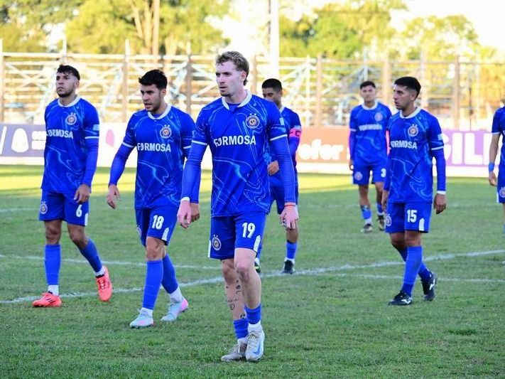 Sol de América recibe a
Gimnasia en un duelo clave
