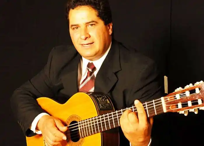 Hugo  Spiazzi,   integrante  del  conjunto  Los  Hermanos   Spiazzi