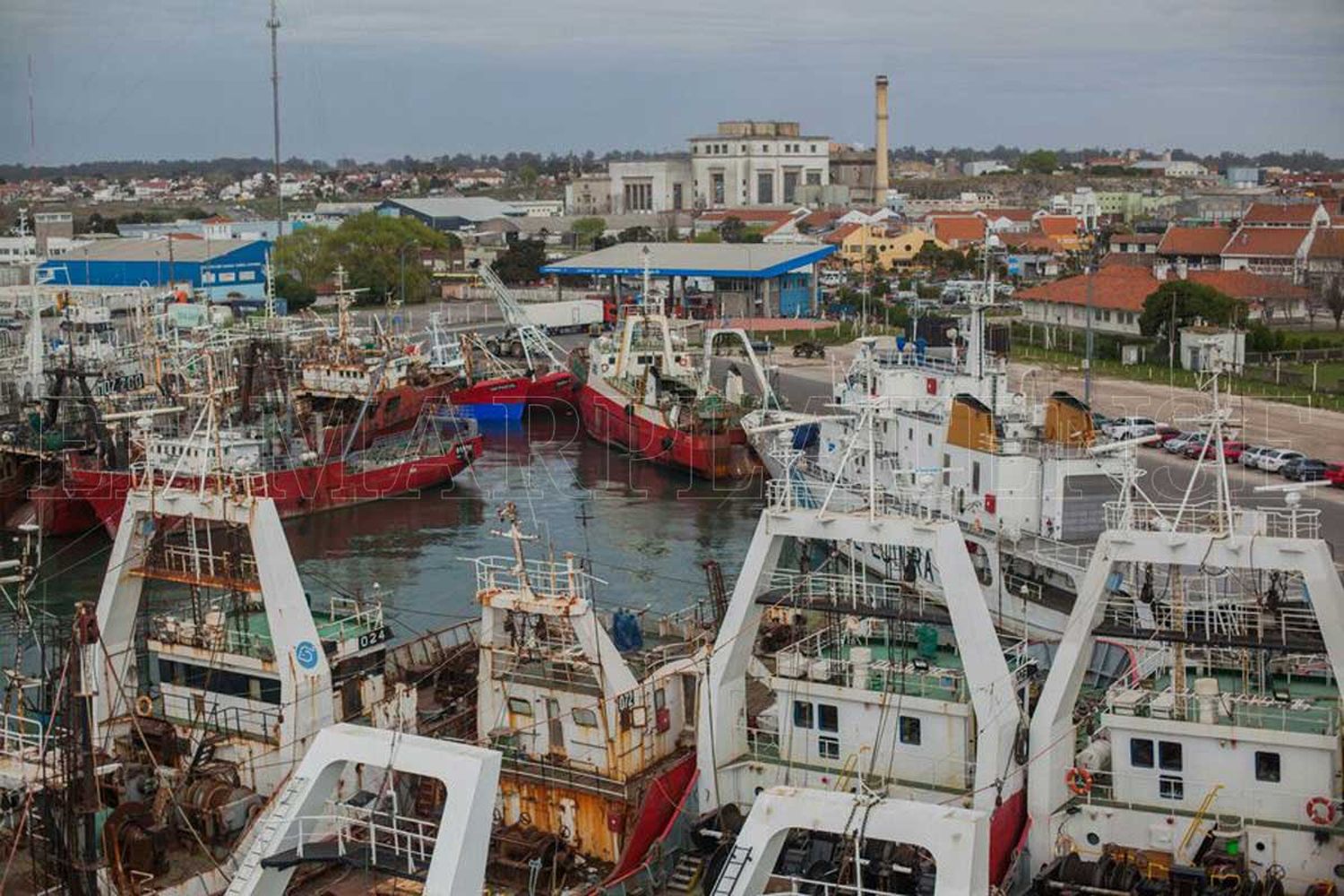 Provincia prevé obras para remediar la congestión en el Puerto