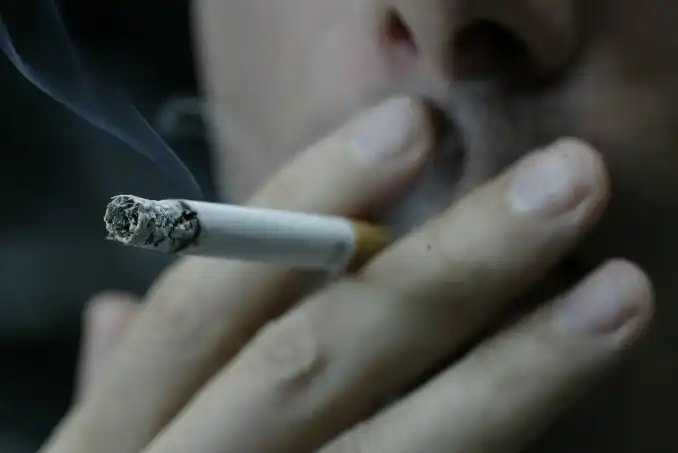 ¿Cuál es la mejor terapia para dejar de fumar?