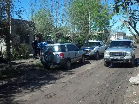 Horror en la ciudad: Encontraron ahorcada a una pareja en una  vivienda  