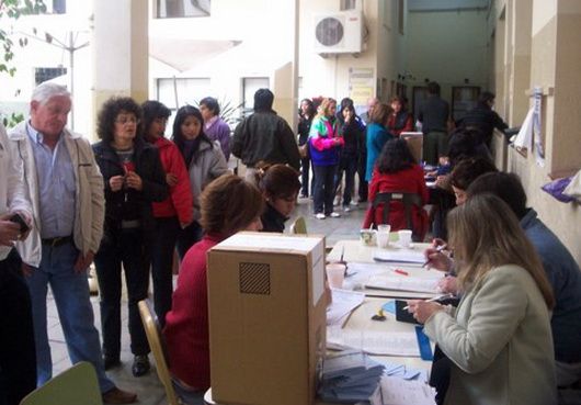 Elecciones PASO 2013: El país vota en la segunda edición de las primarias