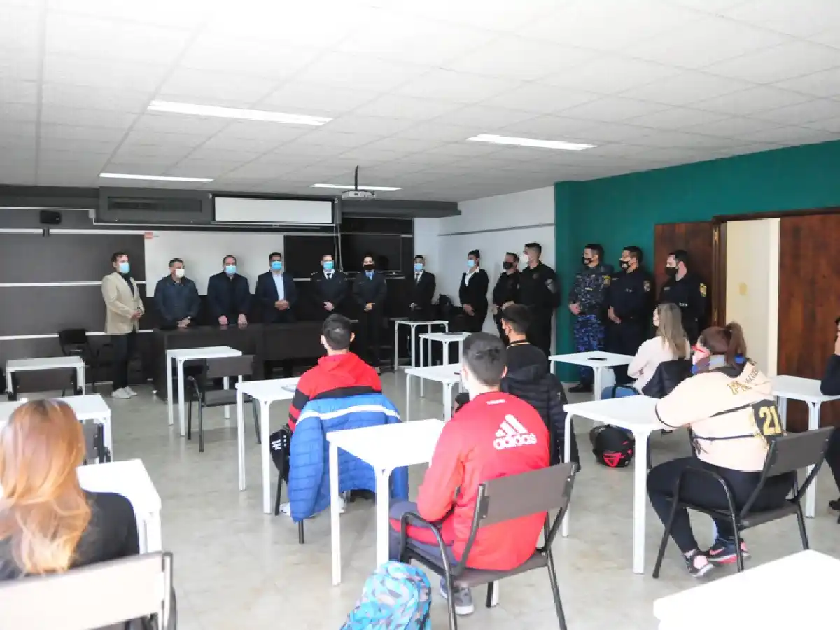 Ingreso 2022 a la escuela de Policía: últimos días para inscribirse 