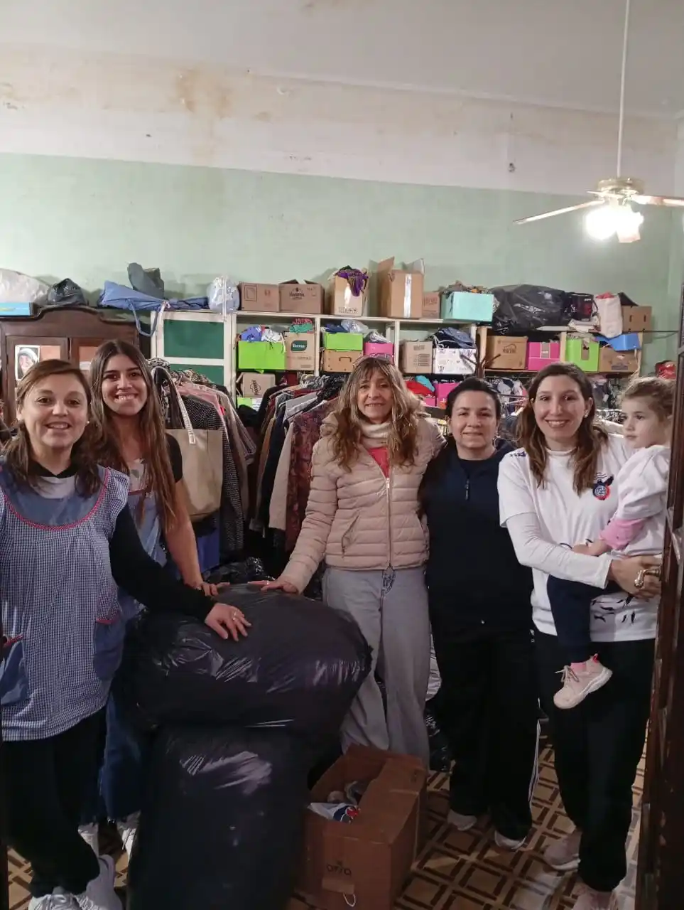 La peña de San Lorenzo entregó donaciones