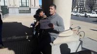  Referente social se encadenó en el Palacio Municipal para reclamar alimentos 