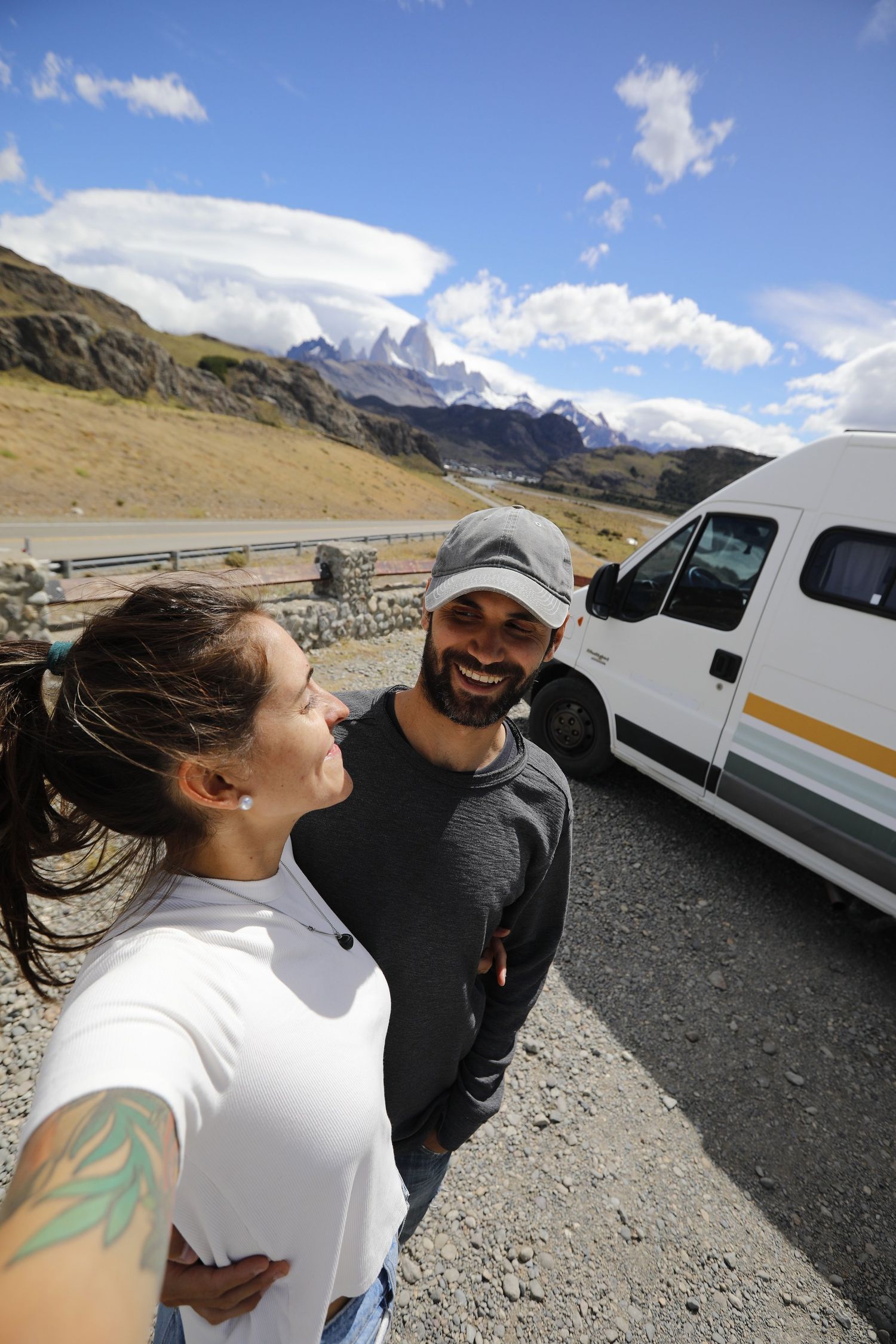 La pareja gualeguaychuense comparte su experiencia en su cuenta de Instagram @uniendoamerica