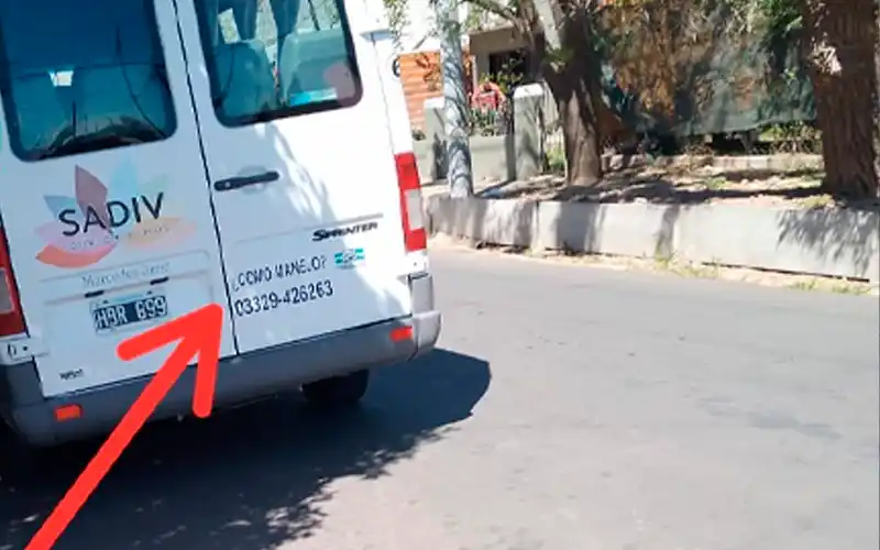 Reclamo por estacionamiento: “Es un peligro si estaciona del lado contrario”