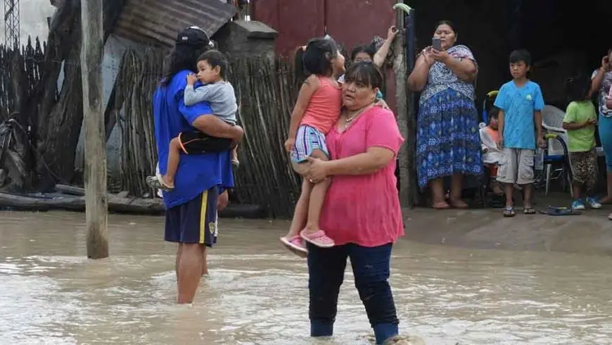 Evacuaron a la mitad de la población de Santa Victoria Este