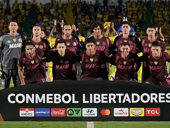 Juegan Lanús y Platense