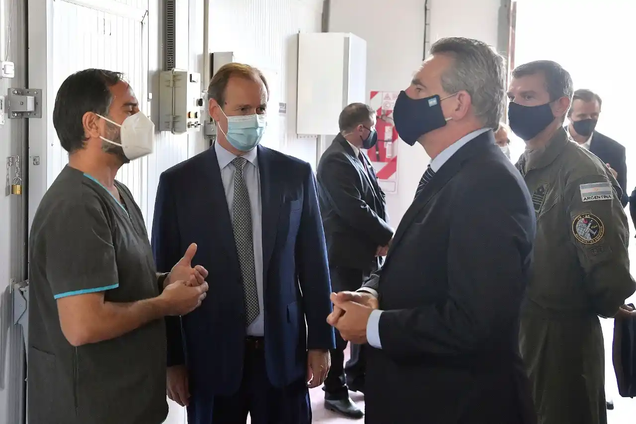 El ministro de Defensa Agustín Rossi destacó la logística de vacunación en Entre Ríos