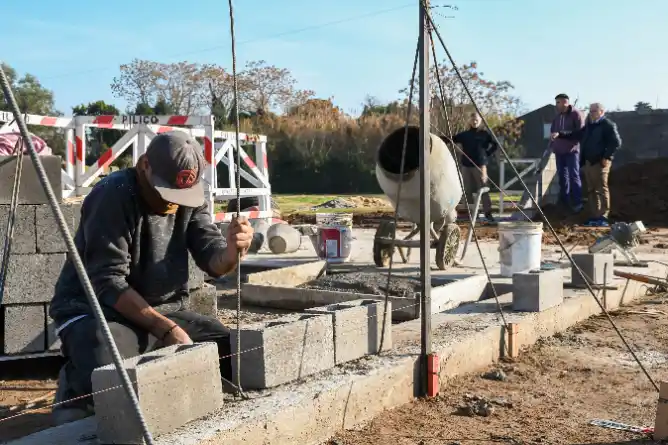 Continúa a buen ritmo la obra del Playón Urbano en la Vieja Estación