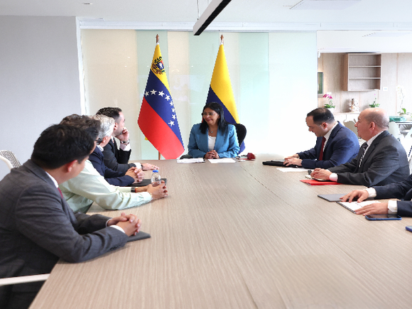 Venezuela y Colombia adelantan "hoja de ruta" para la venta de Monómeros