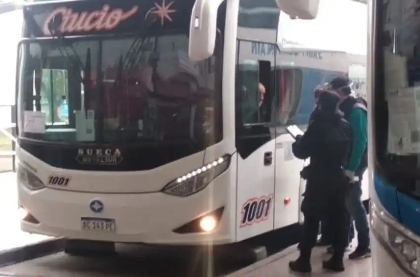 Caruana: »Si bien estaba asintomático hace seis días, tomamos el caso como confirmado con posibilidades de contagio»