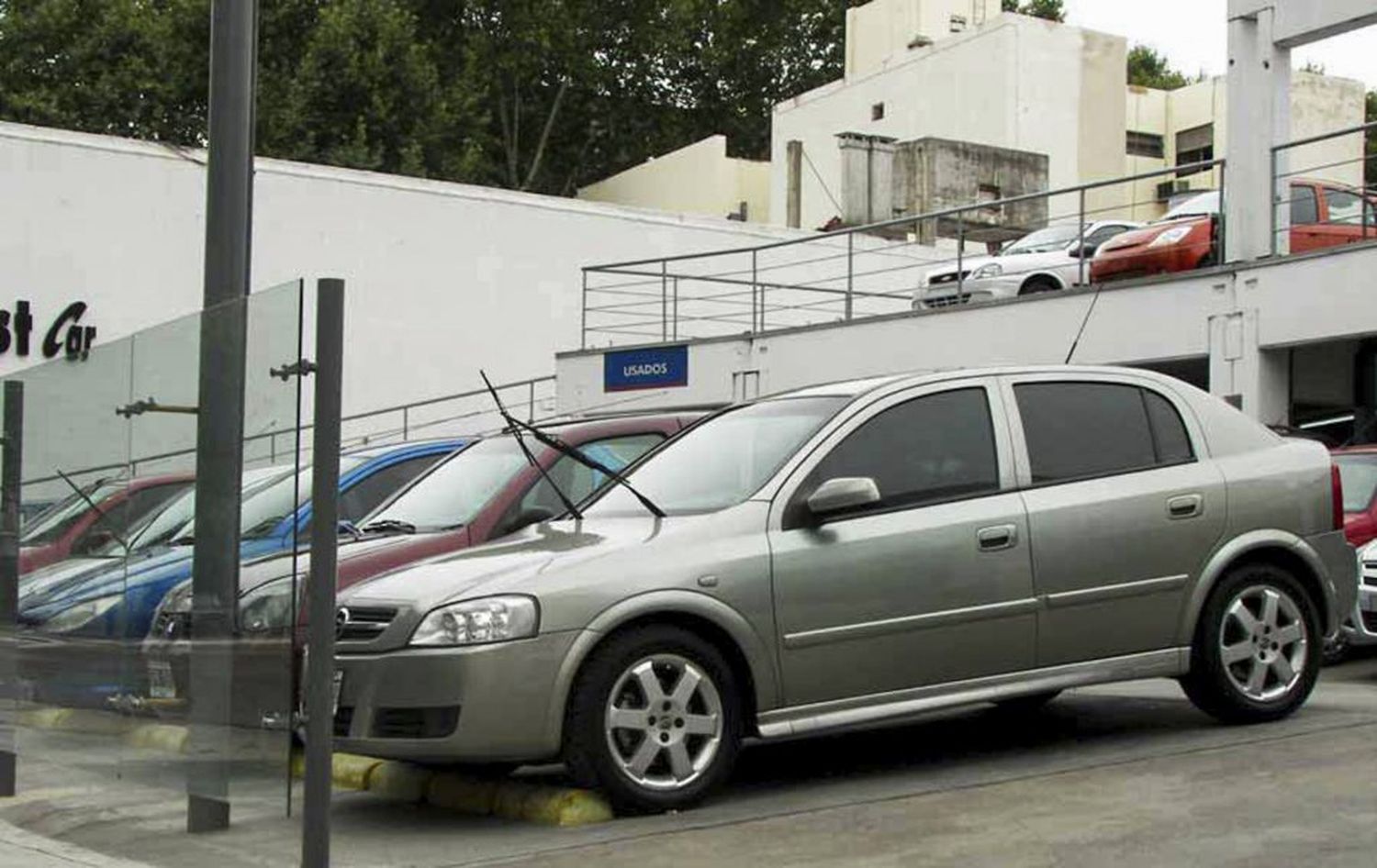 La venta de autos usados subió casi 65 por ciento el mes pasado