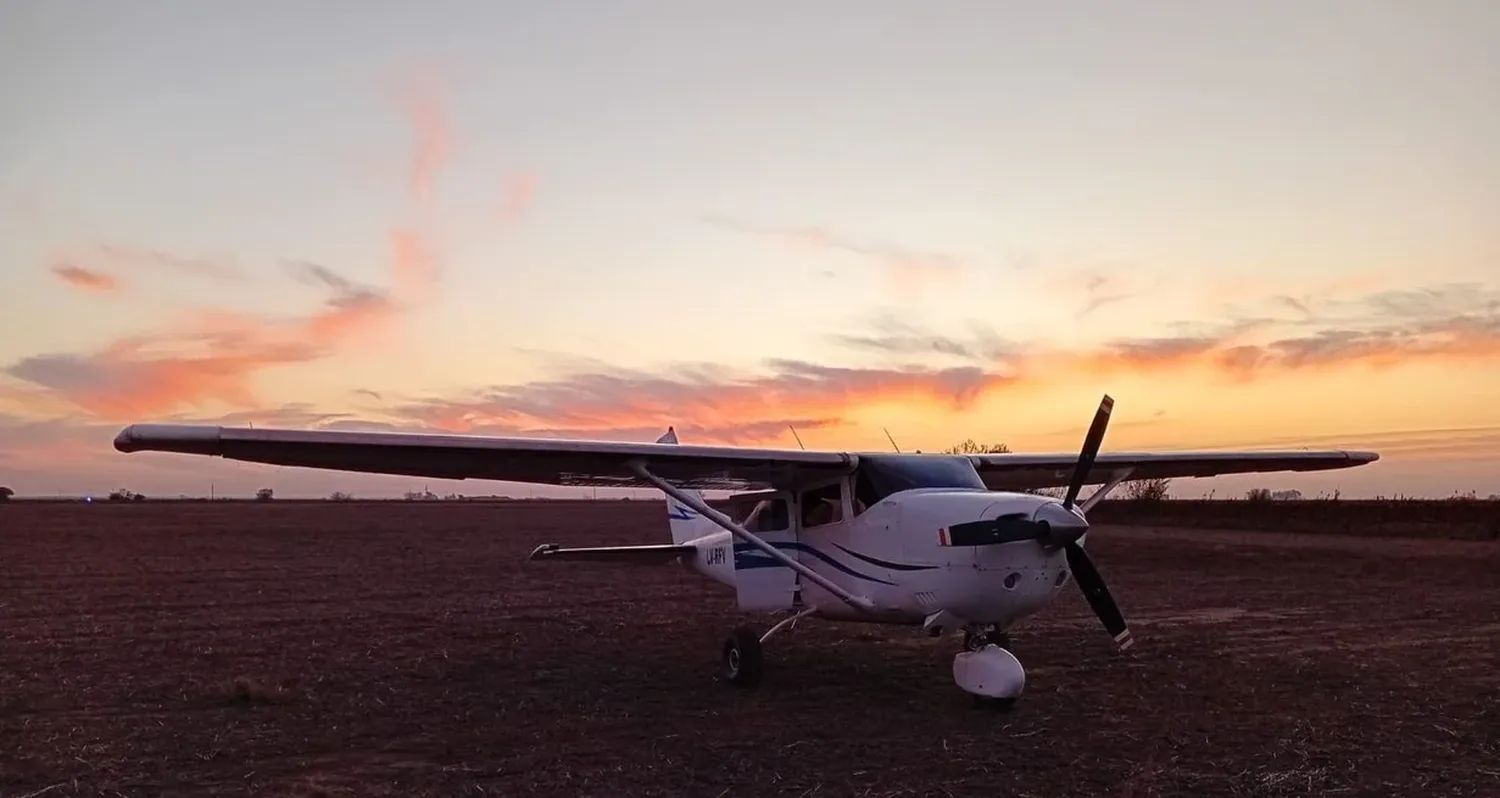 Abandonaron una avioneta en Santa Fe: "No se descarta un vínculo con el narcotráfico"