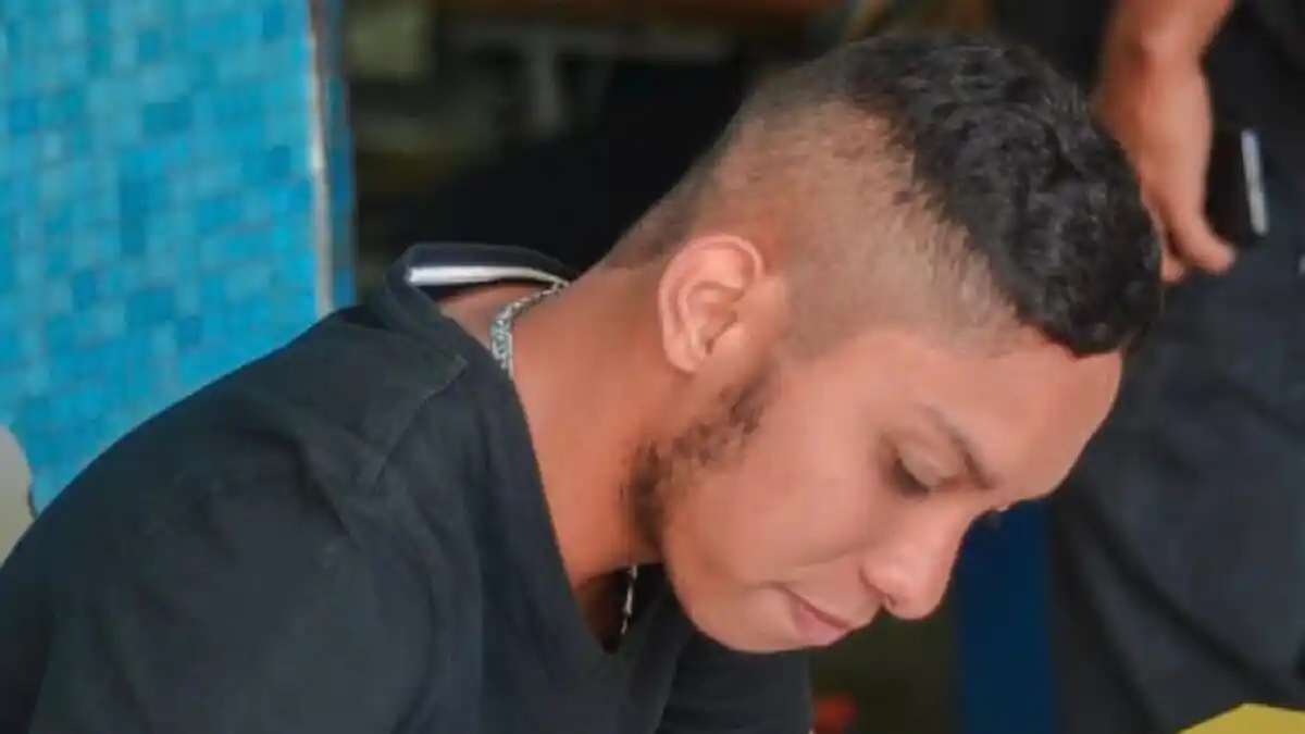 ¡DENUNCIAN TORTURAS! Al estudiante John Álvarez lo golpearon y ruletearon por toda Caracas (+Video)